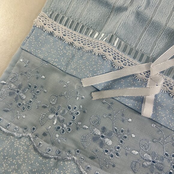 Dohler Embellished Hand Towel Lace Ribbon Pale Blue Decorative 19.5" X 12.5" - Picture 8 of 10